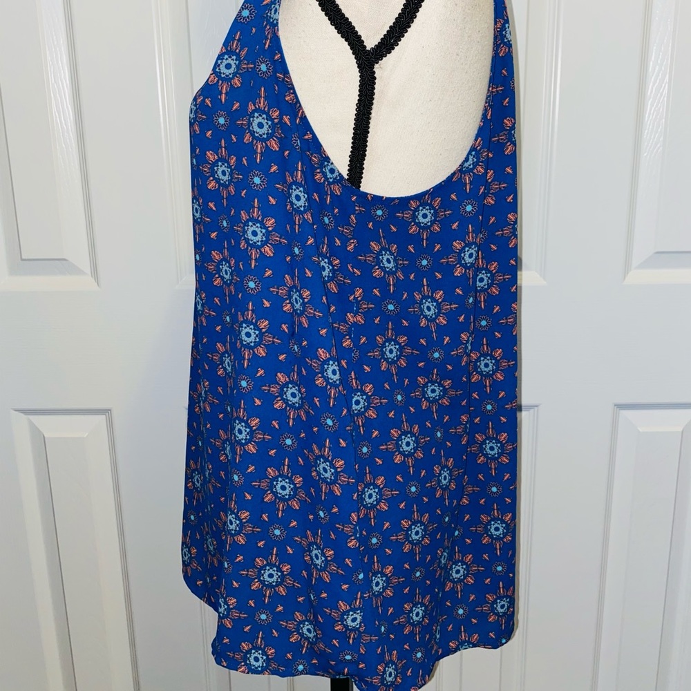 Pixley Graphic Pattern Tank Top - Picture 4 of 10